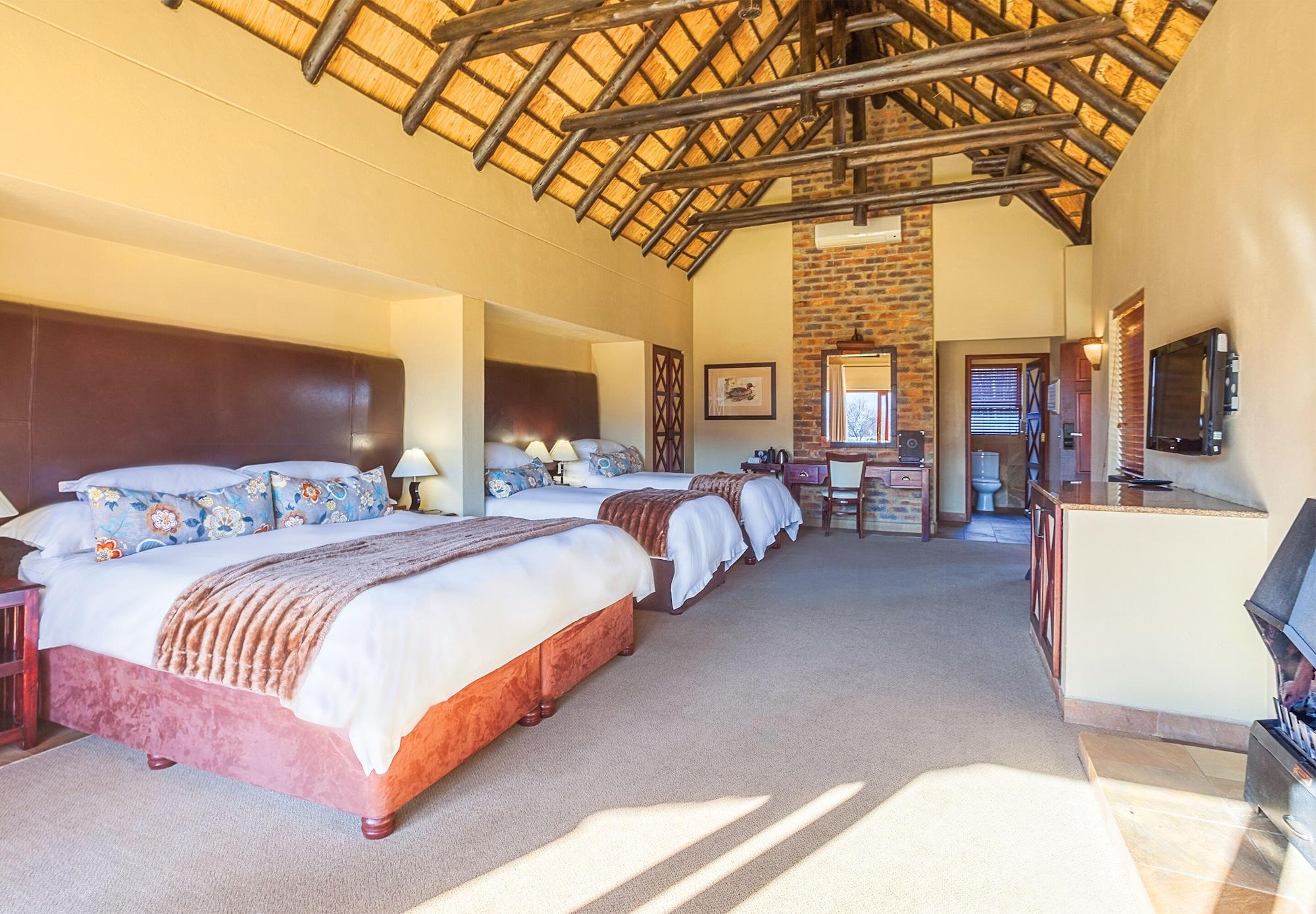 Kloofzicht Lodge & Spa Krugersdorp Eksteriør billede Family Suite