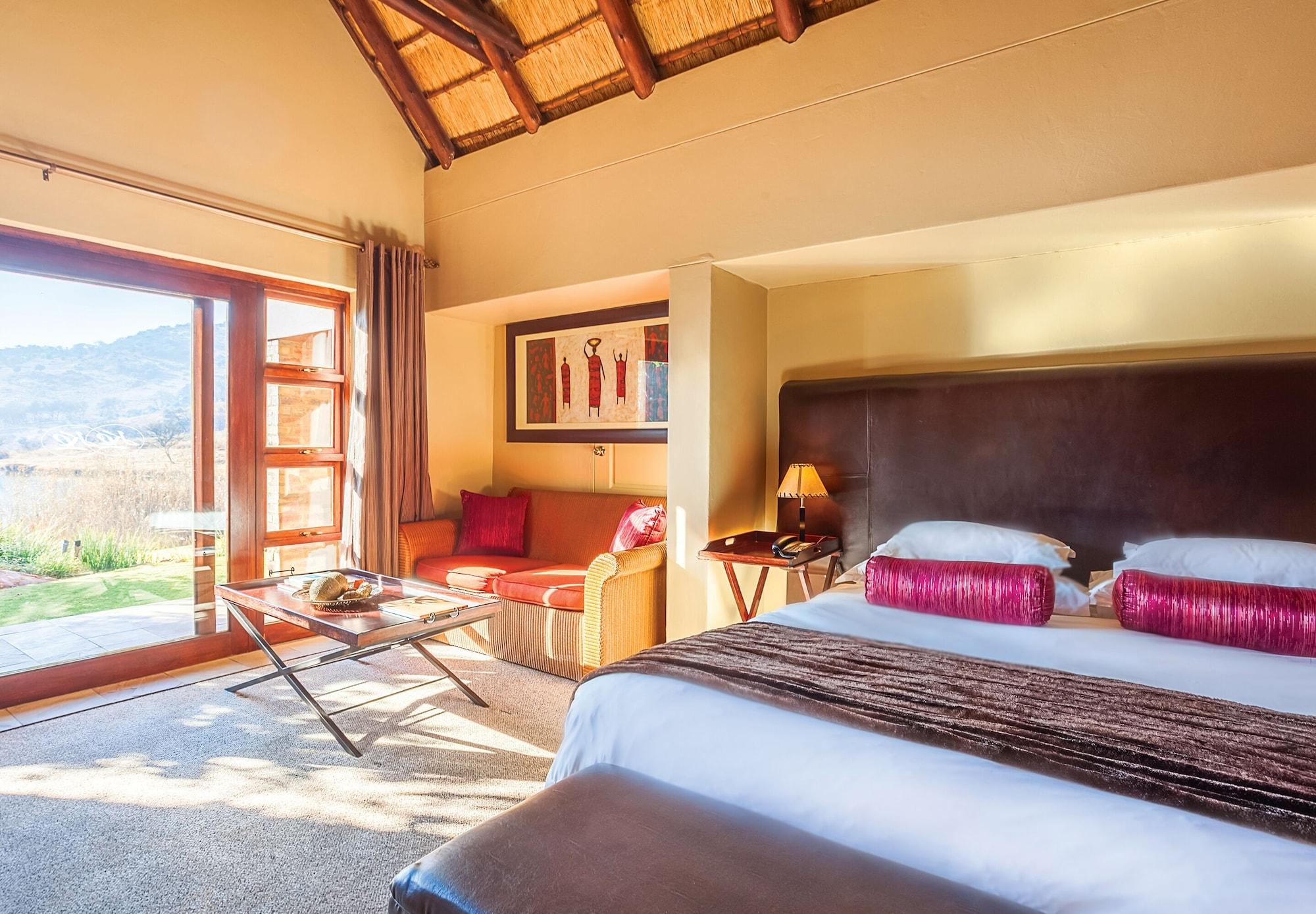 Kloofzicht Lodge & Spa Krugersdorp Eksteriør billede Executive Suite at the Oyster Box