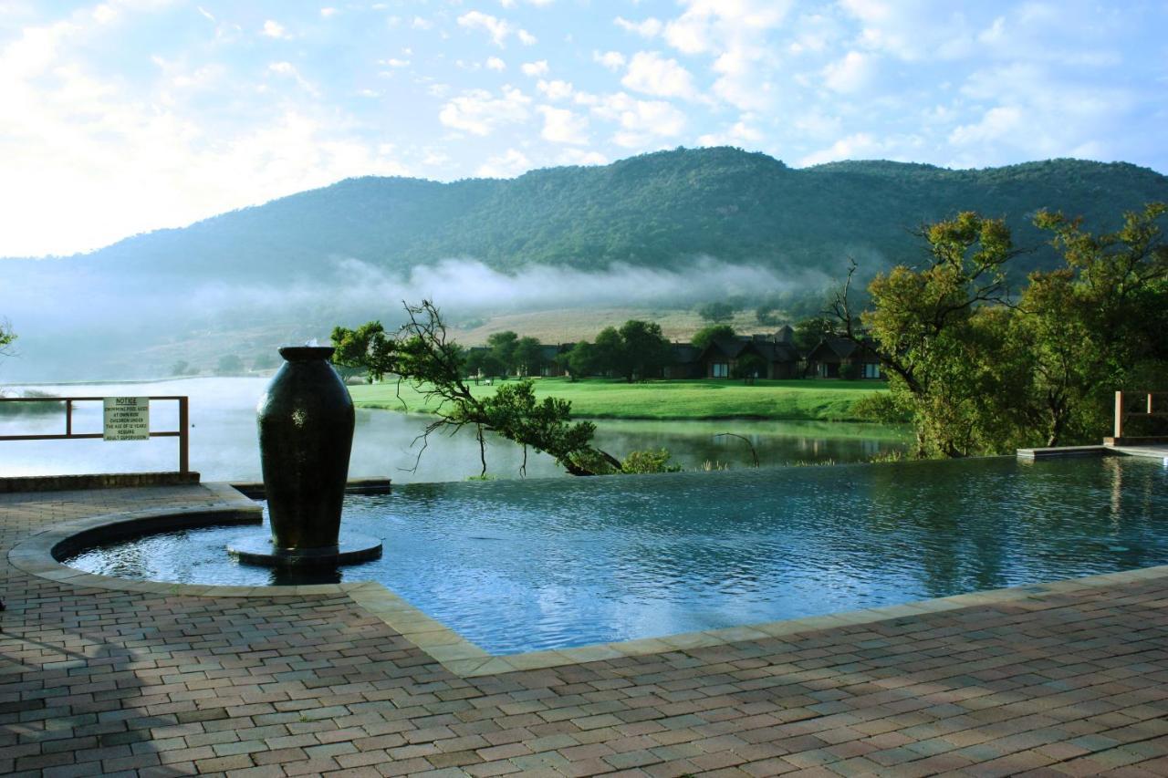 Kloofzicht Lodge & Spa Krugersdorp Eksteriør billede View of the resort