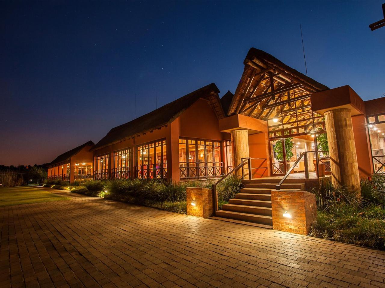Kloofzicht Lodge & Spa Krugersdorp Eksteriør billede The main entrance of the resort